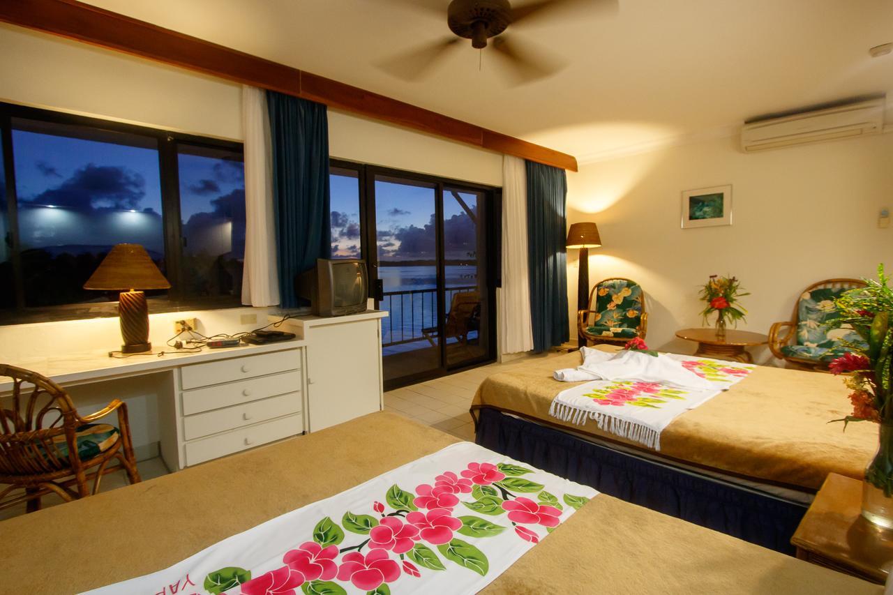 Manta Ray Bay Resort Colonia Eksteriør billede
